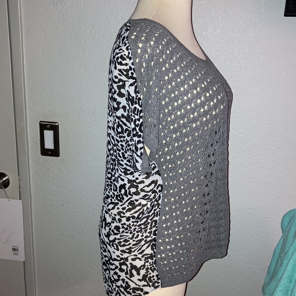 Leopard Back Top - Picture 3 of 4